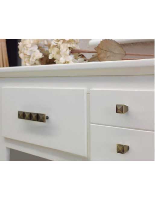 Tiradores y pomos para cajones (ACABADO EN CUERO VIEJO, 96MM-2)