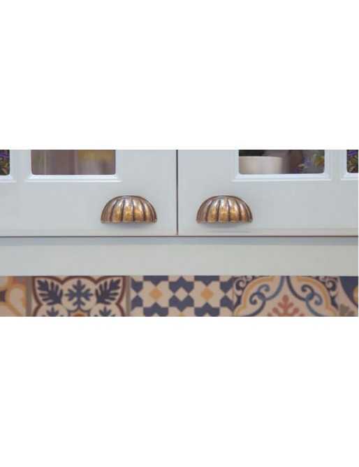 Tiradores y pomos para cajones (ACABADO EN CUERO VIEJO, 150MM)