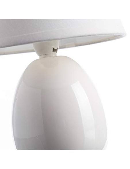 Lámpara de mesita de noche moderna de cerámica blanca de 15x24 cm. Lámpara de mesita de noche moderna de cerámica blanca de 15x24 cm.