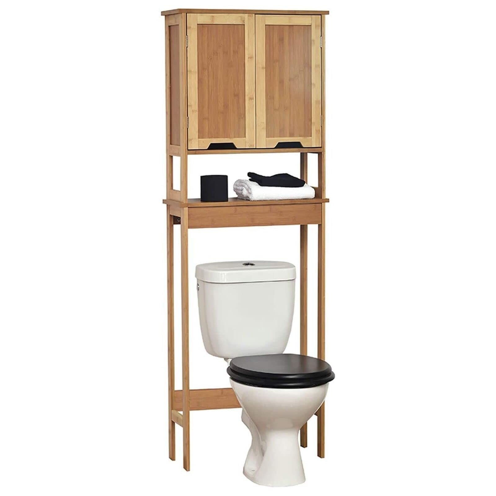 Armario de madera encima de wc con asiento de madera en un pequeño baño con  verde marcada ciegos por encima de la cuenca del pedestal Fotografía de  stock - Alamy